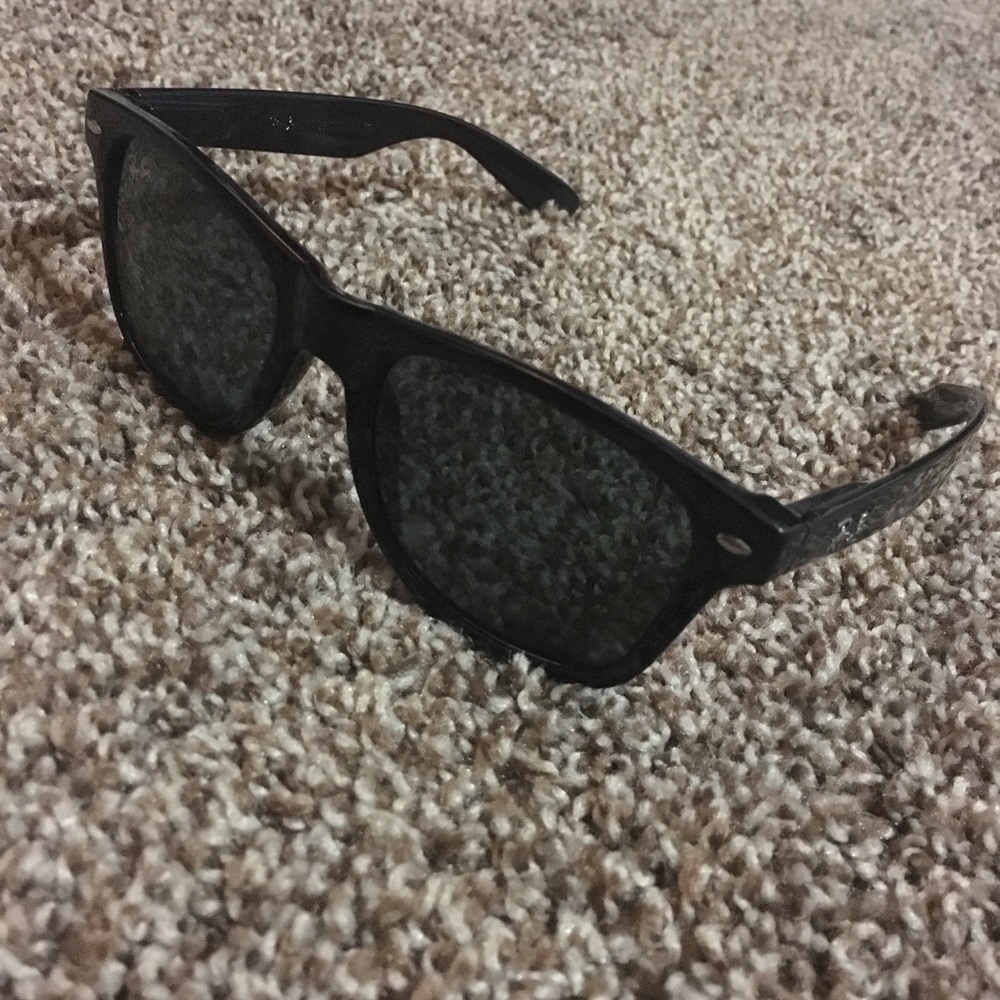 RAYBAN wayfarer sunglasses (2013)